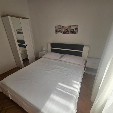 Anna Apartment Маріна Екстер'єр фото