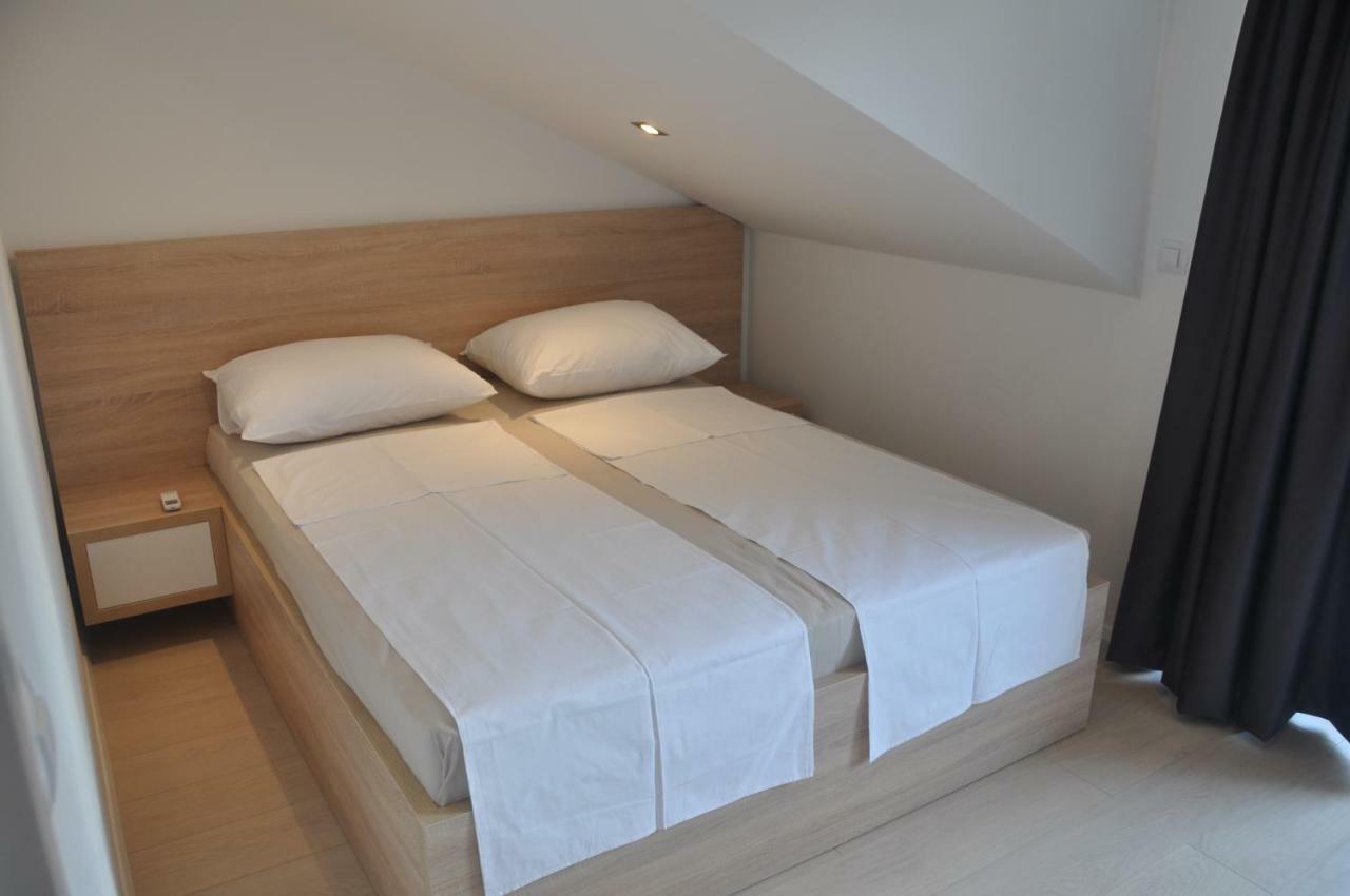 Anna Apartment Маріна Екстер'єр фото