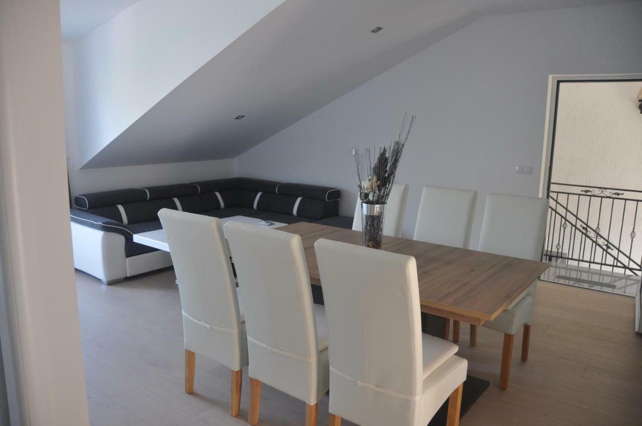 Anna Apartment Маріна Екстер'єр фото